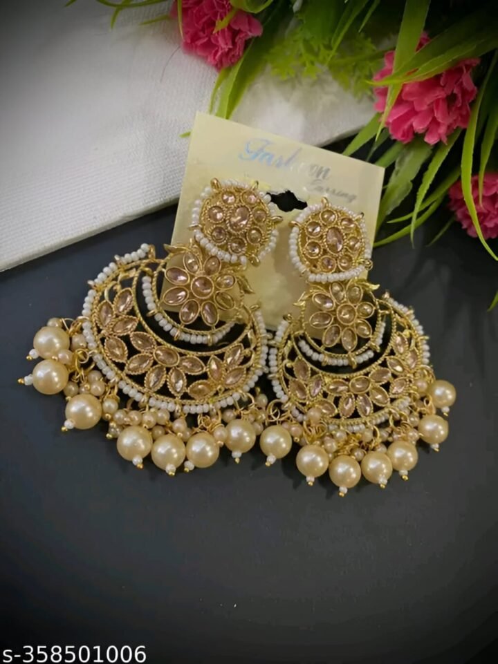 Beautiful Gold Tone Traditional Kundan & beads Dangle Earring