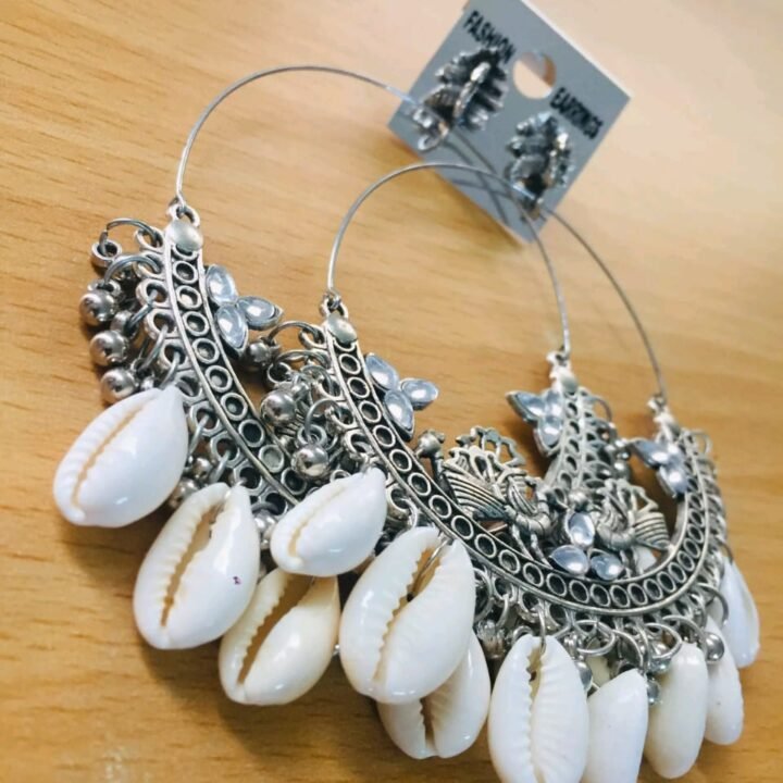 Beautiful Shell Earring